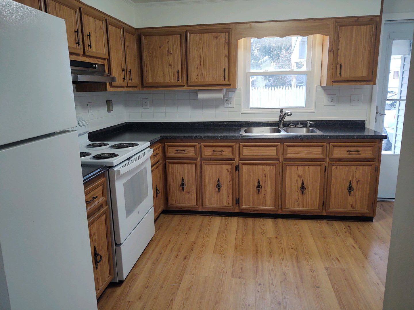 Adorable Townhome – photo 4