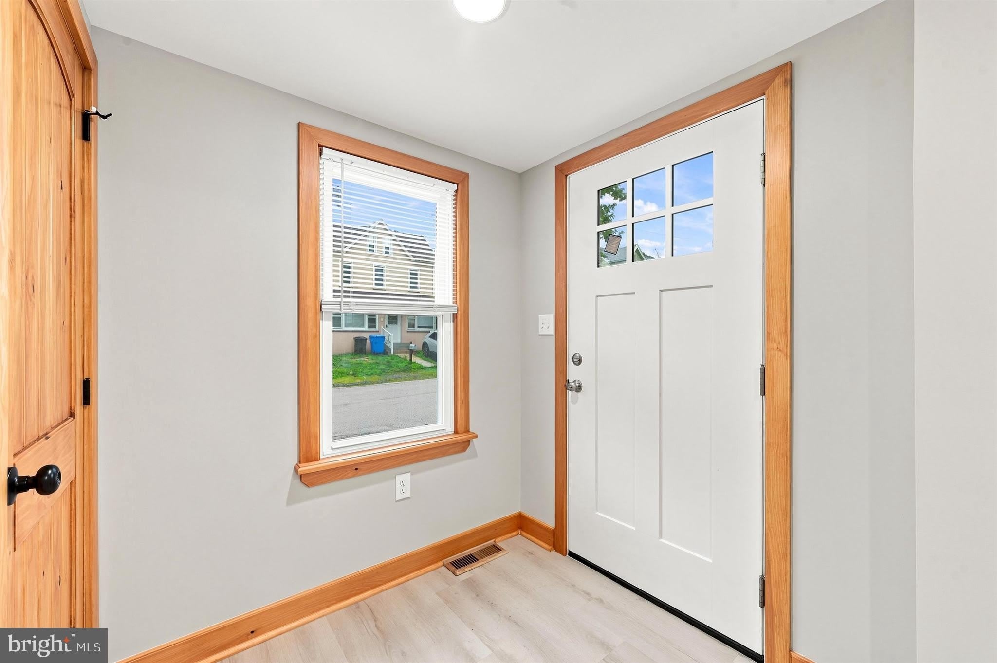 705 FORREST Avenue – photo 3