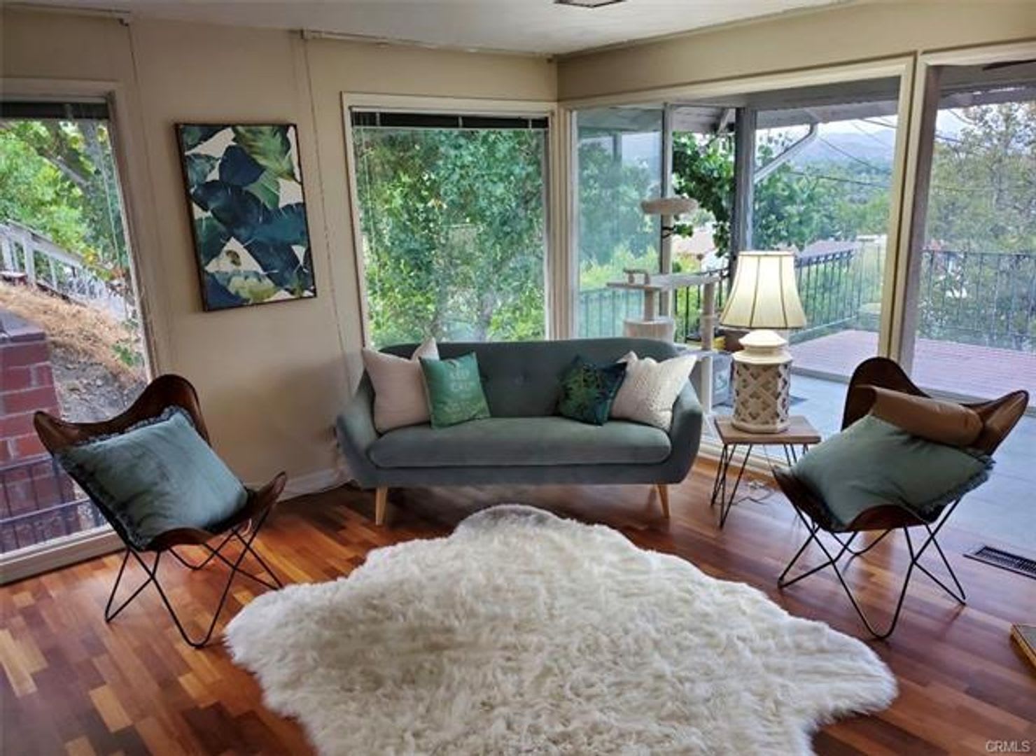 Rare multi-generational home – photo 4