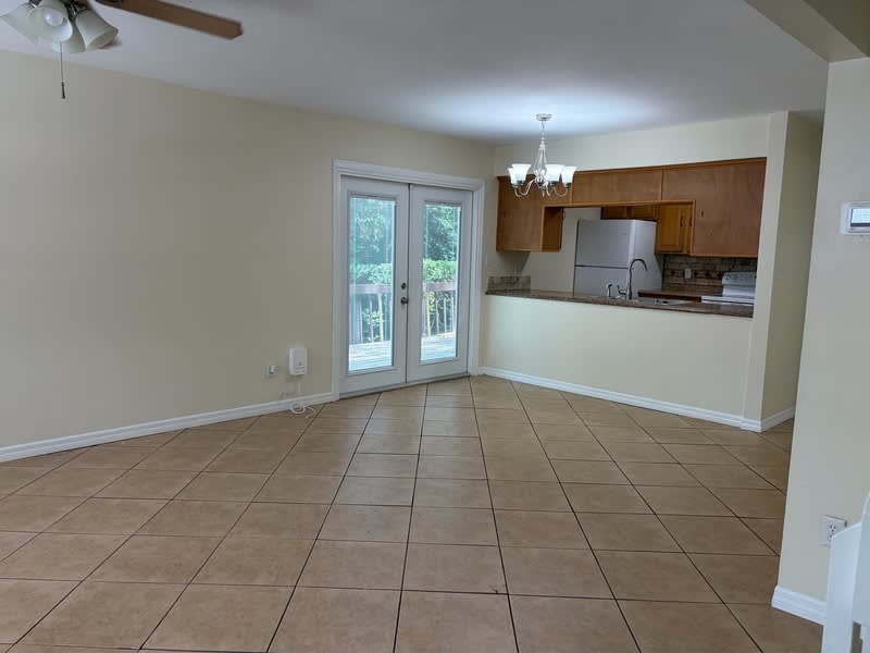 807 Timbers Court – photo 2