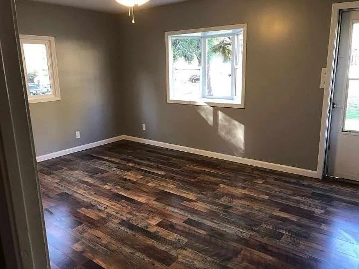 6615 Hamilton St – photo 4