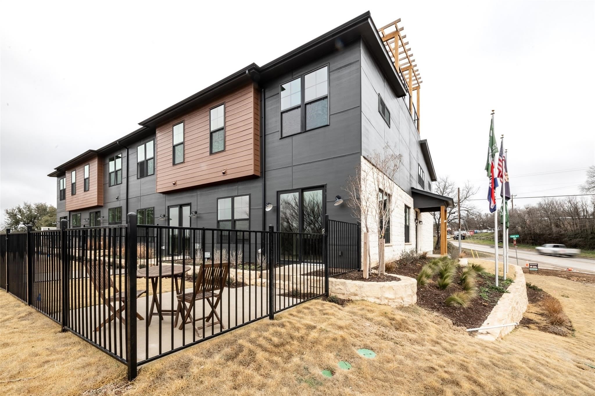 110 Clark Lane – photo 3