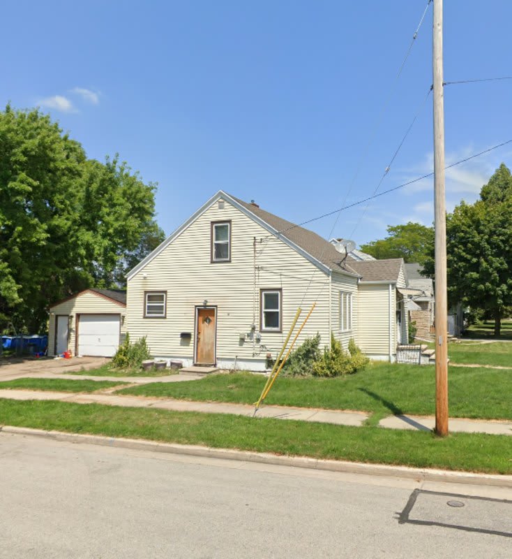 452 Bellevue Street – photo 2
