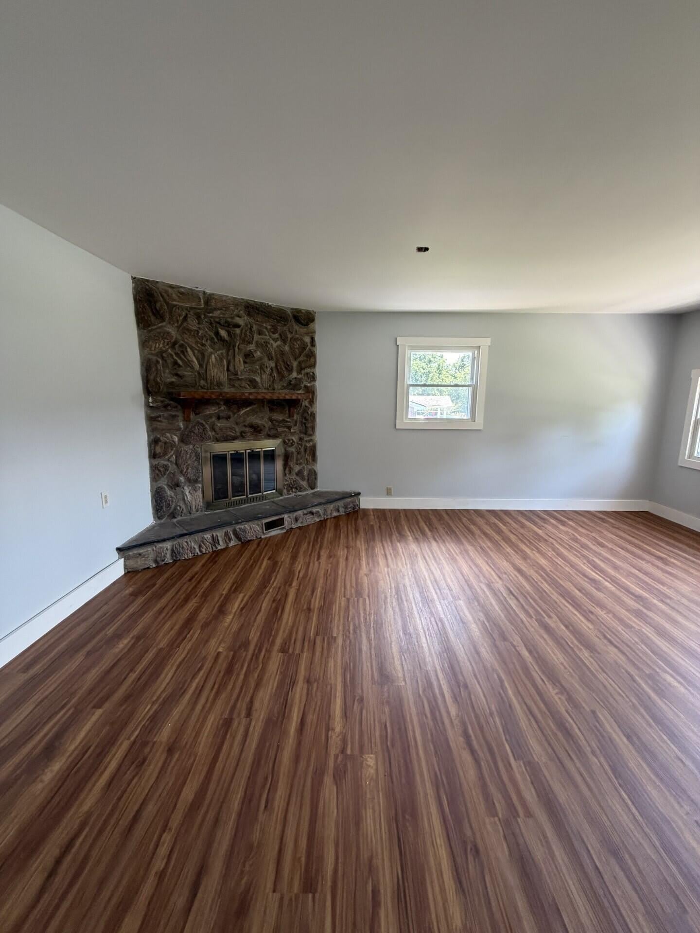 721 Wayland Drive – photo 5