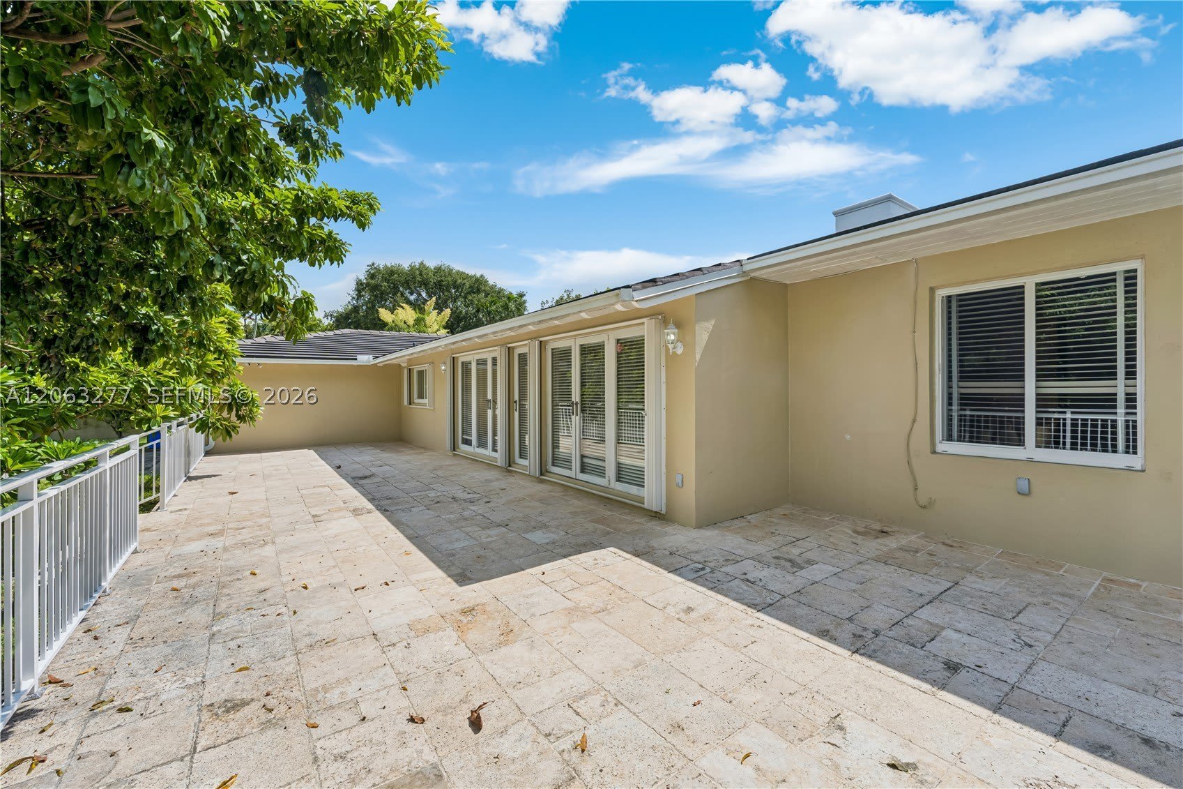 2514 E Granada Blvd – photo 5