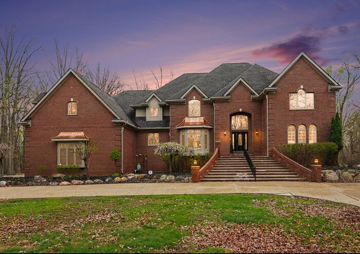 6986 Montgomery Drive – photo 1