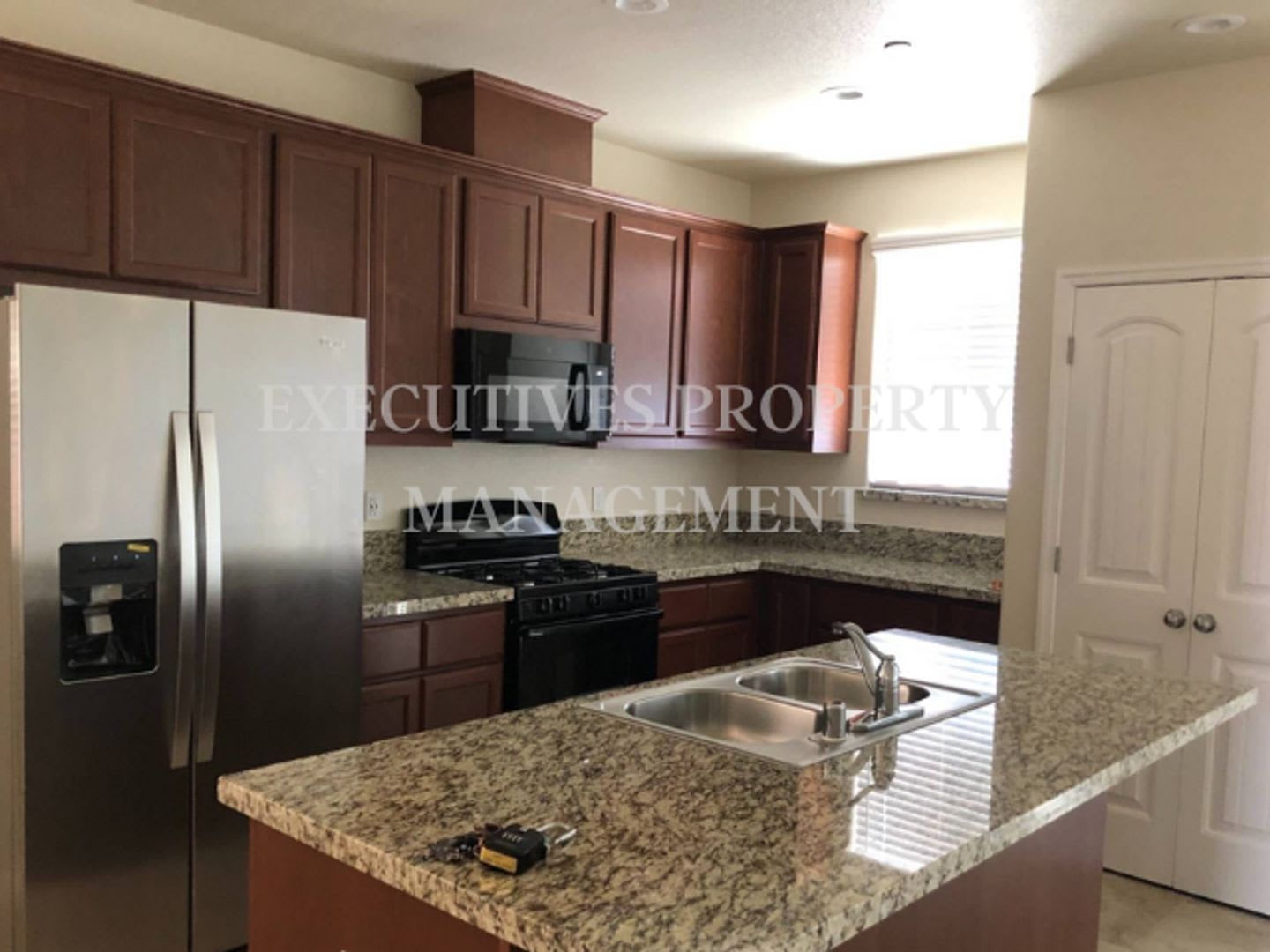 For Rent – photo 4