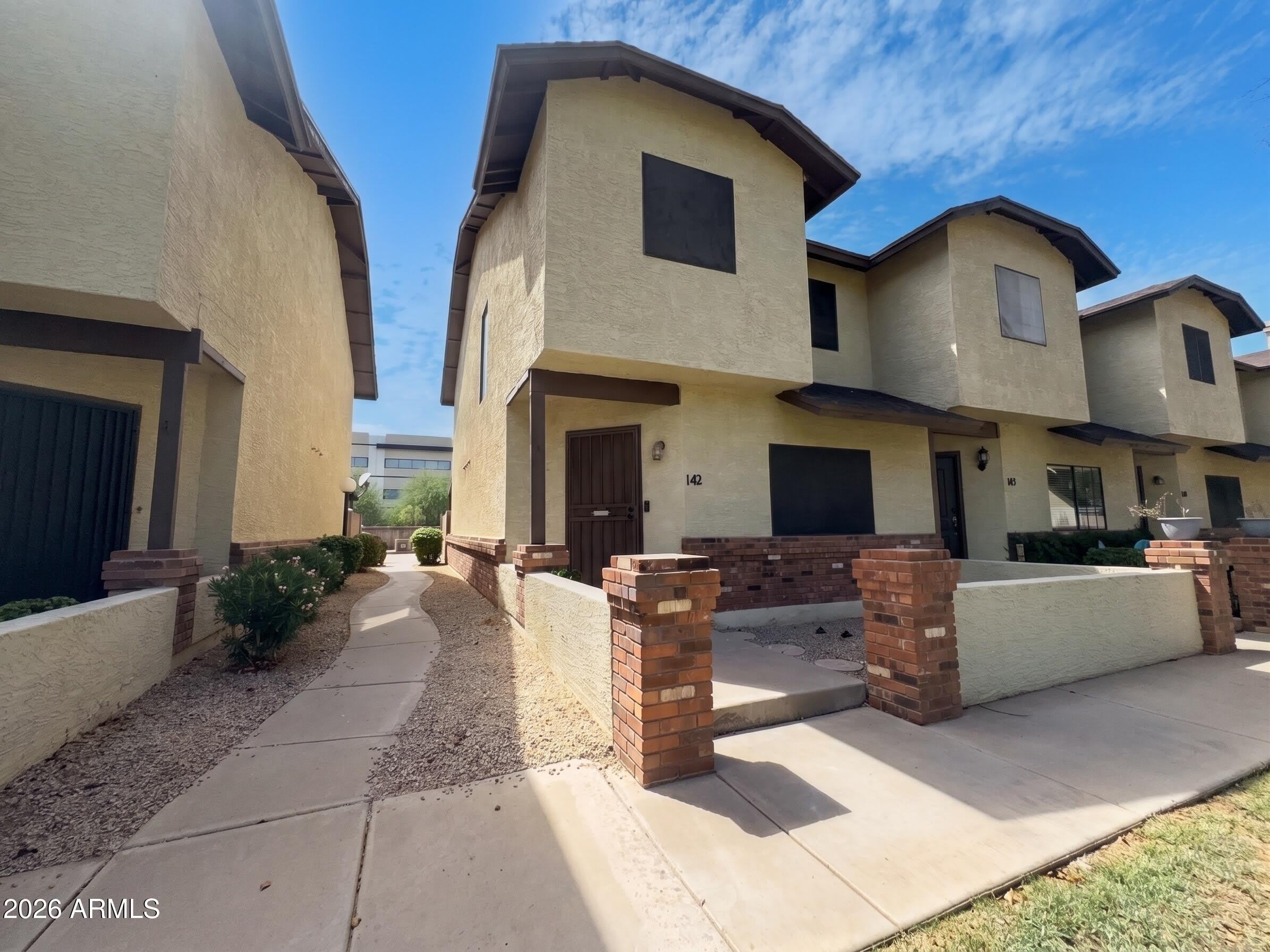 170 E GUADALUPE Road – photo 4