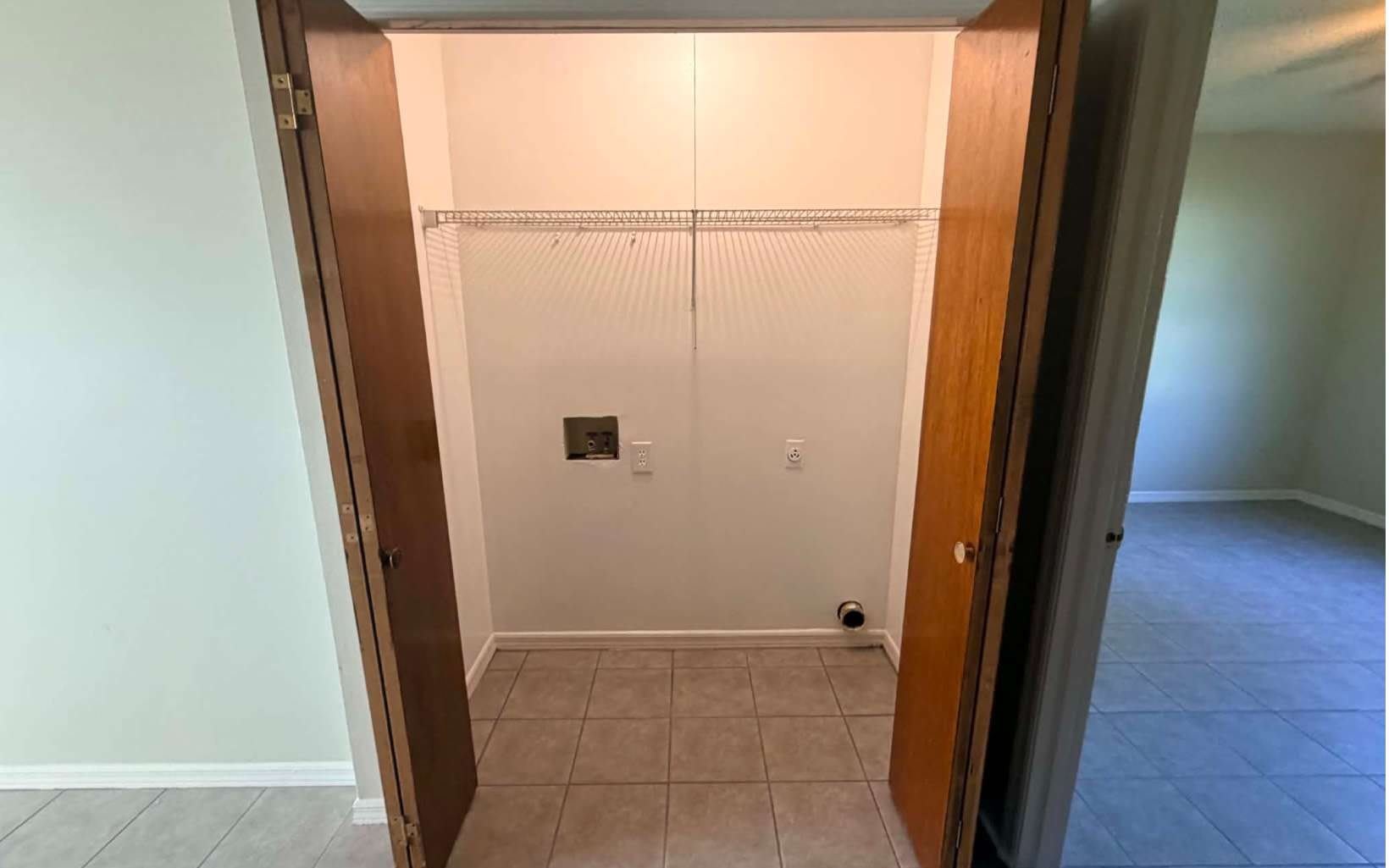 3750 Nw Huntsboro St Apt 102 – photo 4