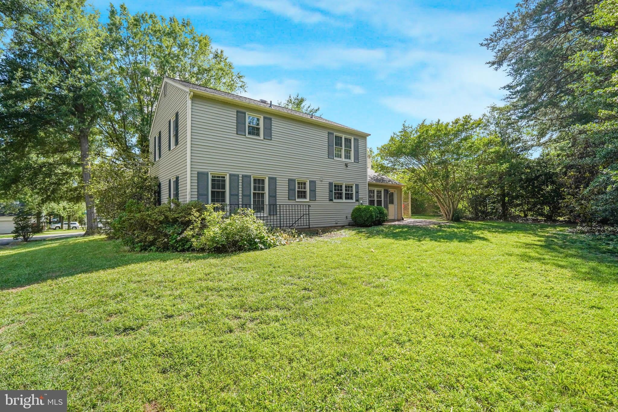 629 LANCASTER STREET – photo 5