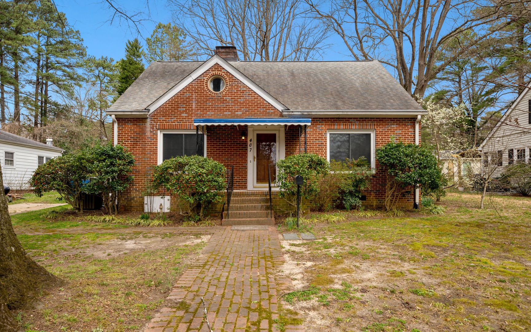 Spacious 4 Bedroom Home Located In North Durham Available Now – photo 1