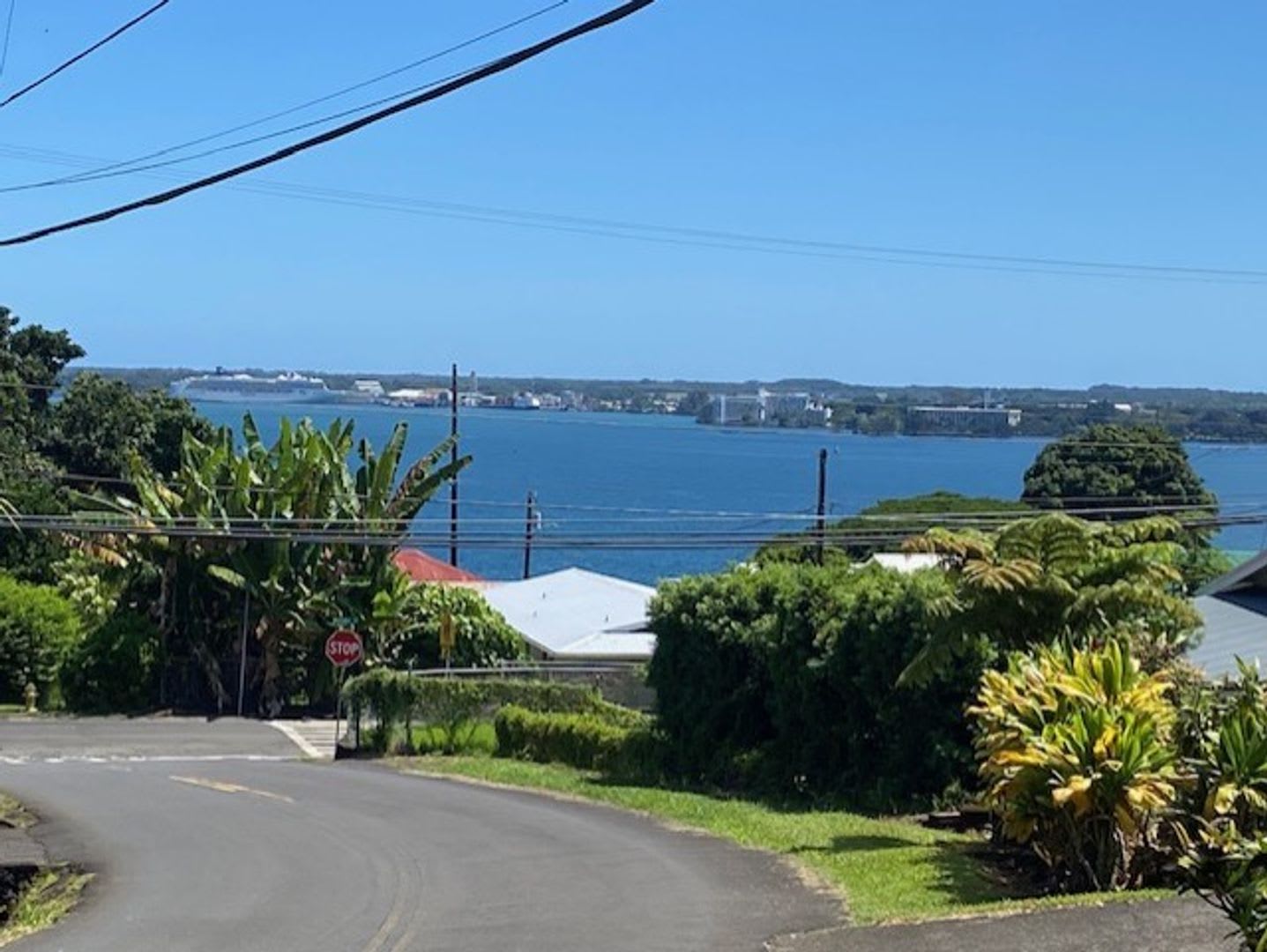 CLOSE TO TOWN WITH OCEAN VIEWS! – photo 1