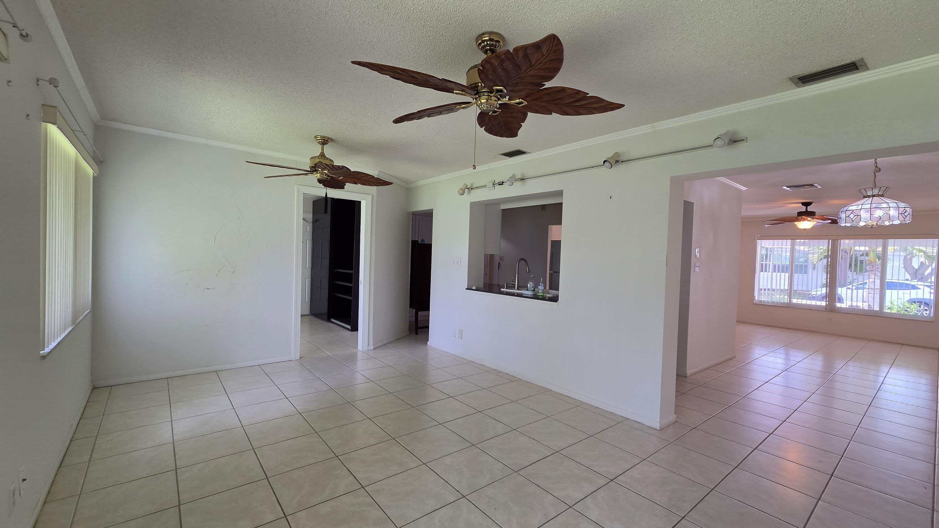 7002 Nw 71St Avenue – photo 4