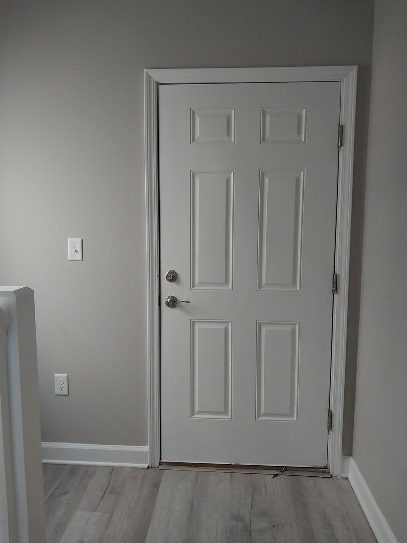 Gorgeous 3 Bedroom 2.5 Bath Townhome – photo 5