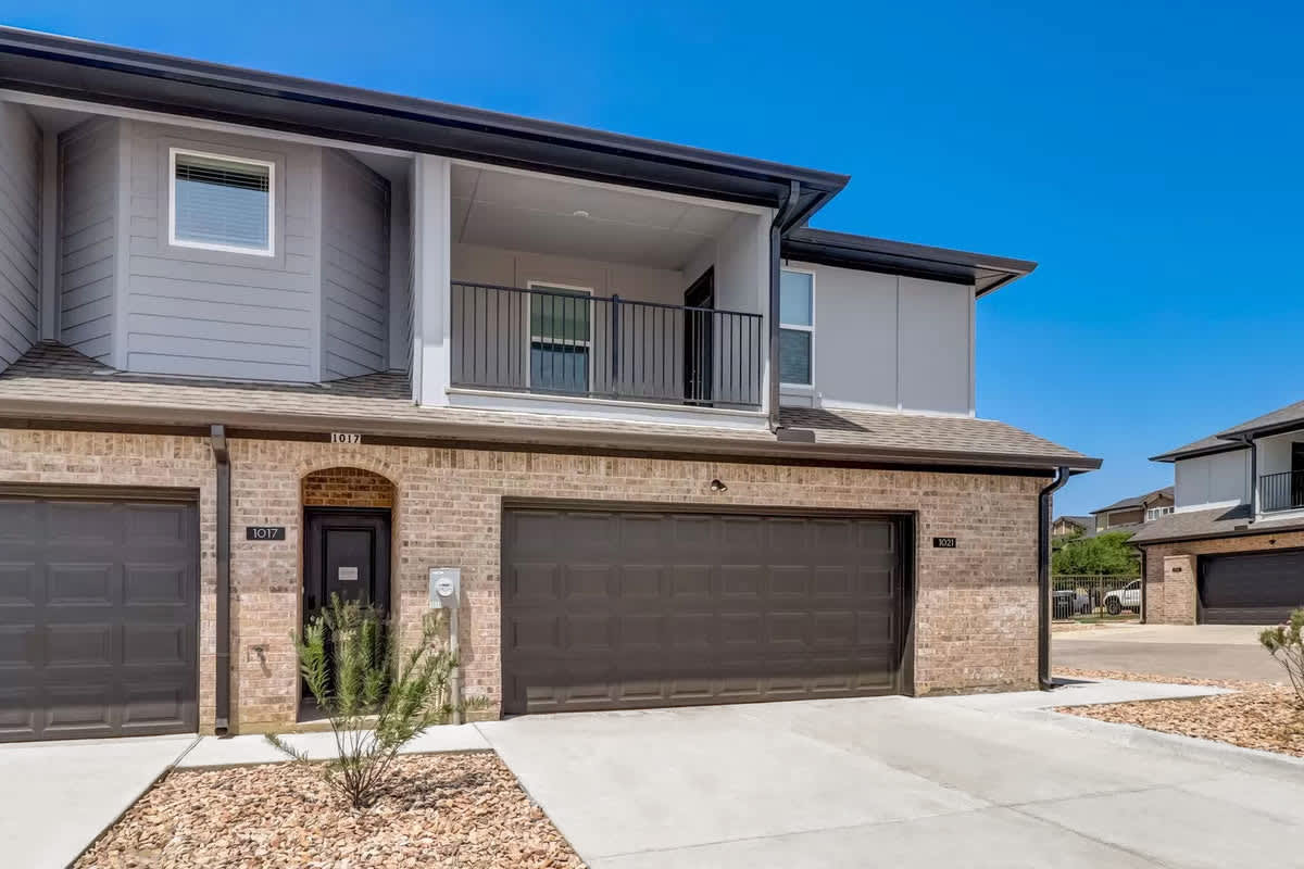 Magnolia Townhomes – photo 1
