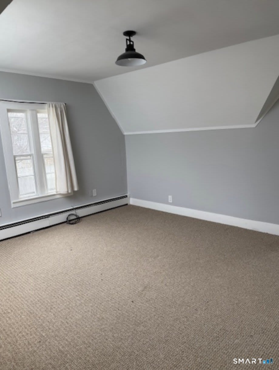 21 Broadway Avenue – photo 4