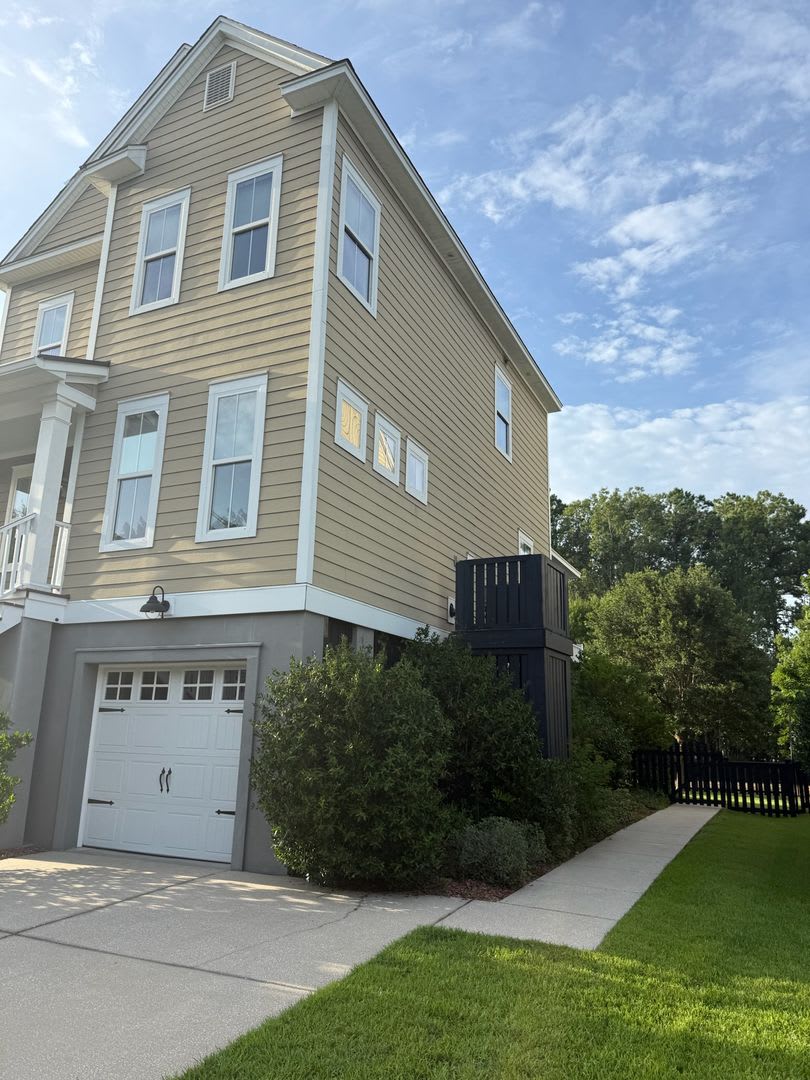Available now. Amazing 4 BR/2.5 BA Home Available at Shellring at St Thomas Island! – photo 3