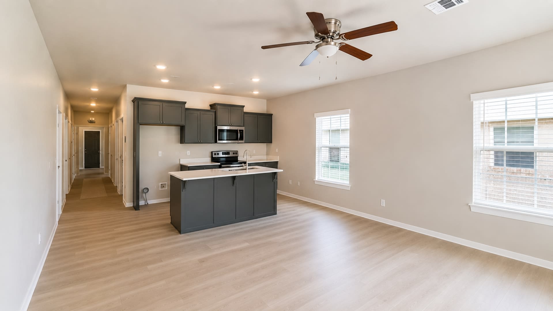 NEWLY CONSTRUCTED 2-BEDROOM SHOTGUN DUPLEX IN NW LAWTON! – photo 4