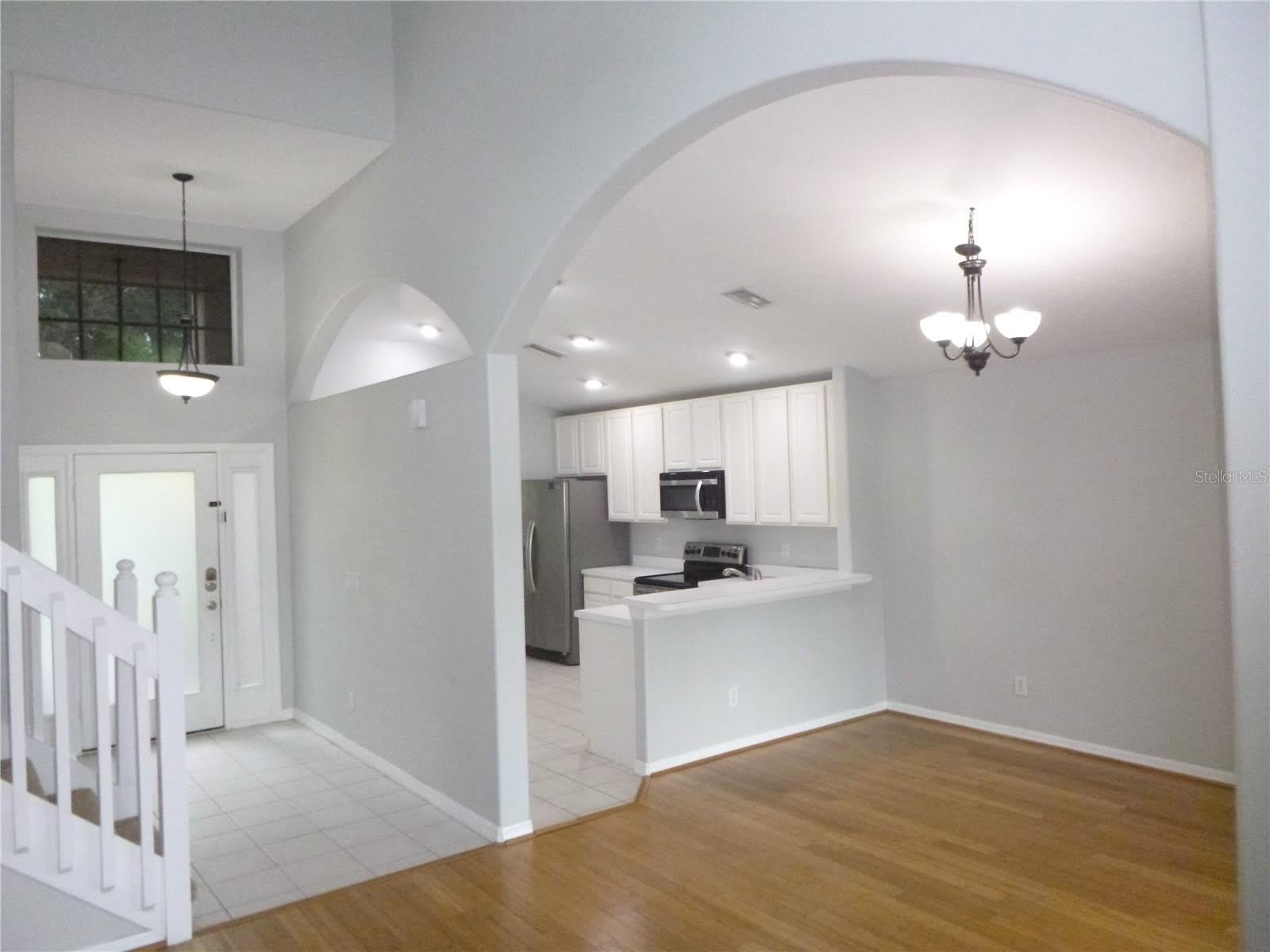 19146 CYPRESS GREEN Drive – photo 4