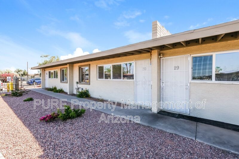 2101 W Heatherbrae – photo 3
