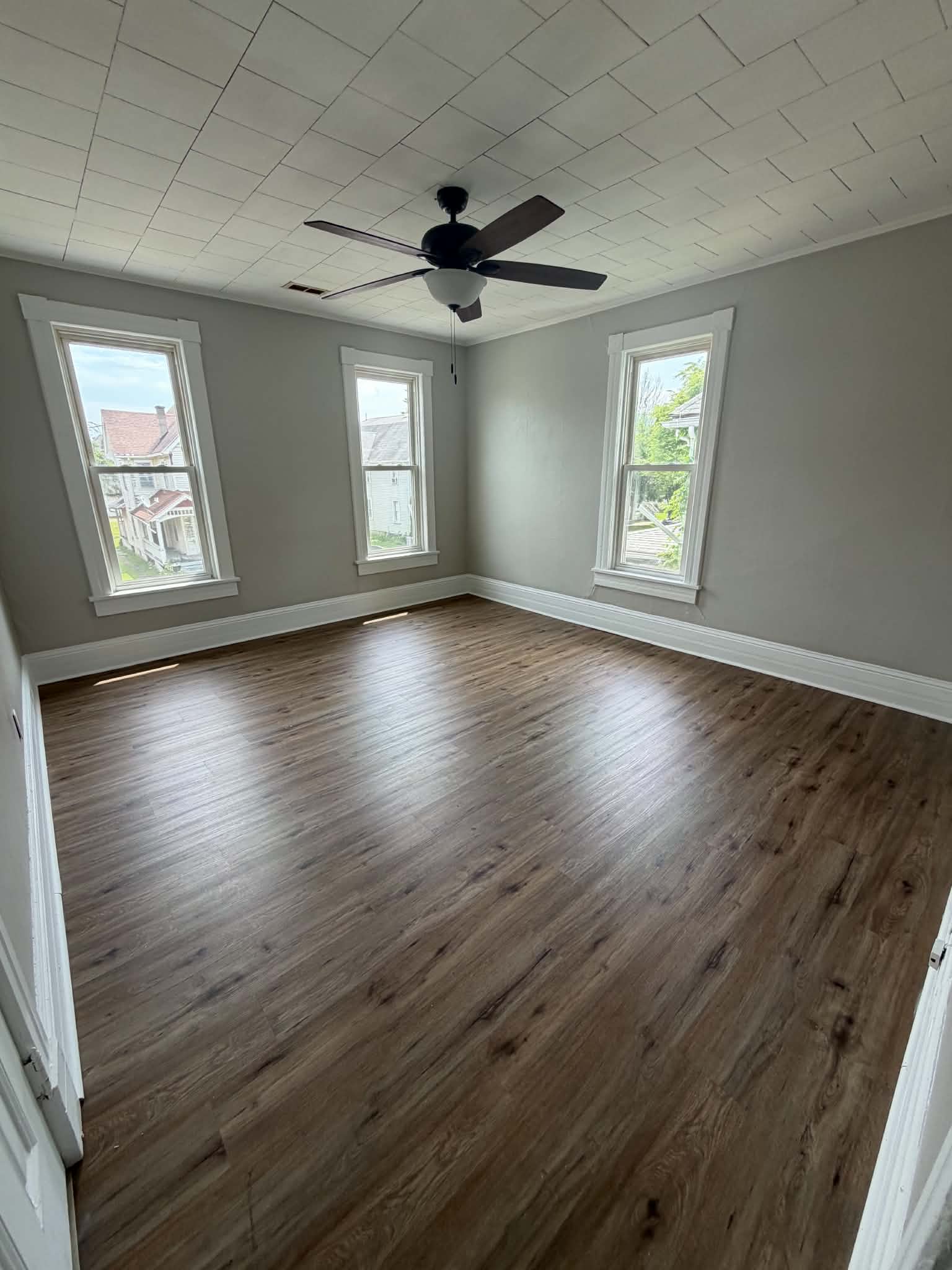 623 5th Ave – photo 3