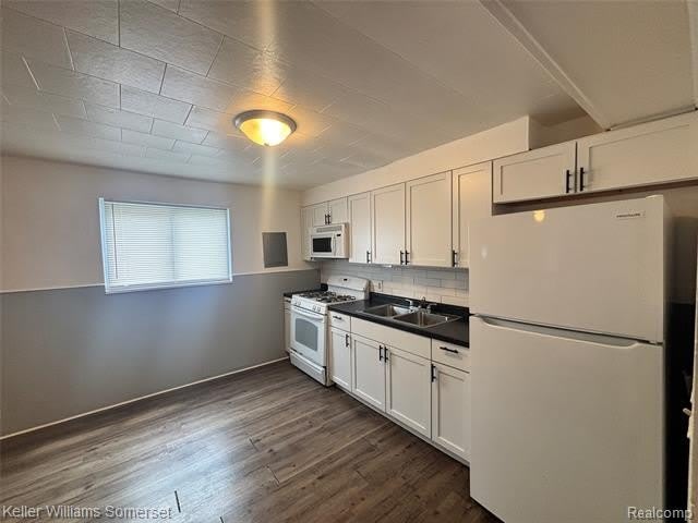 32057 Cheboygan Court – photo 3