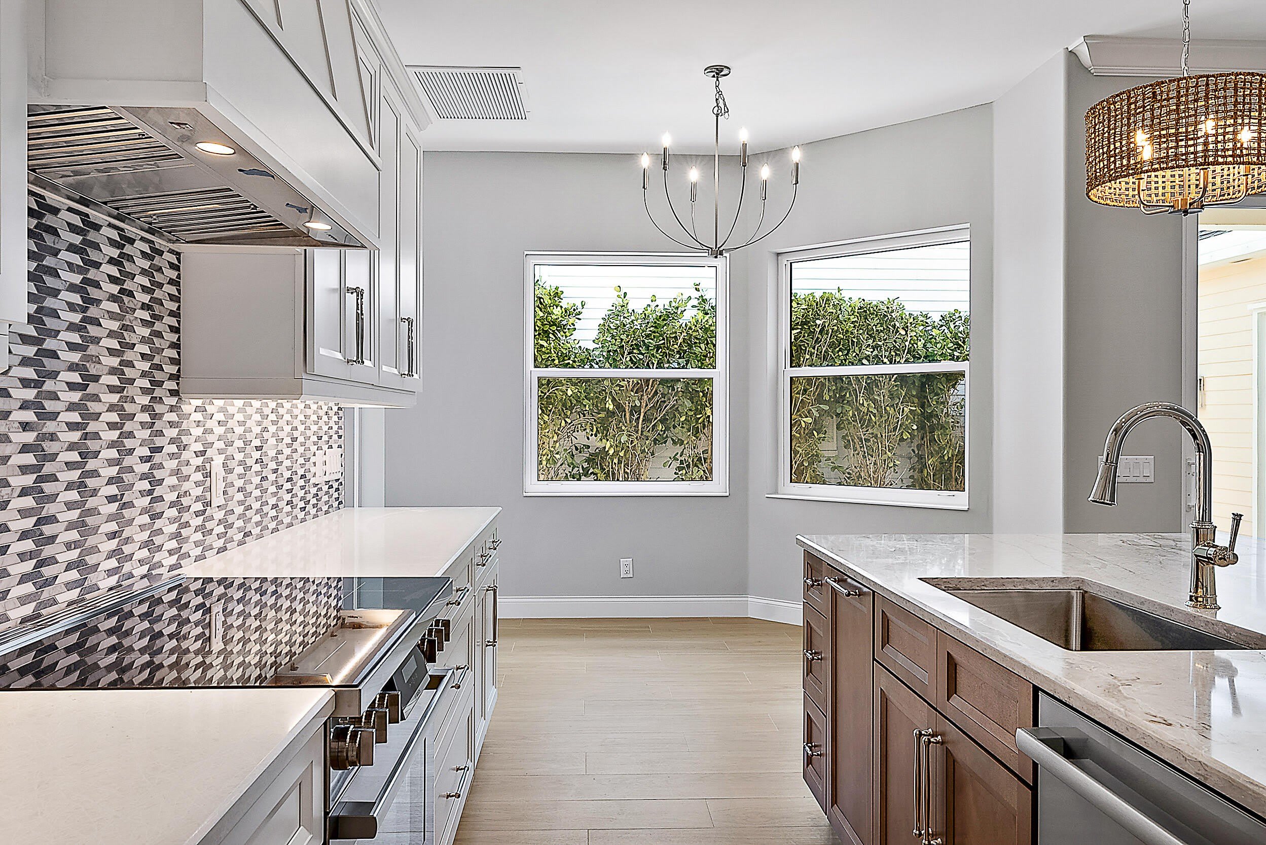 248 Honeysuckle Drive – photo 4
