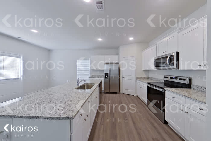 3474 Bridgewood Drive – photo 5