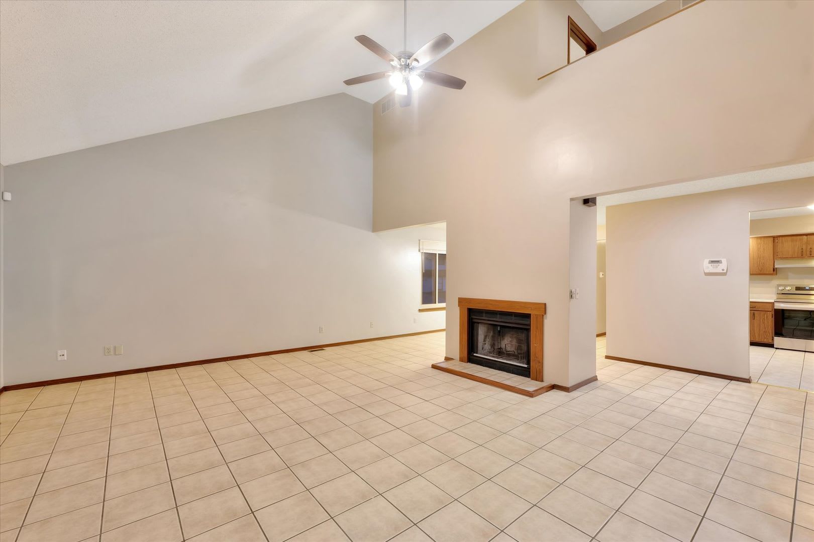4 bedroom, 2 bath home – photo 4