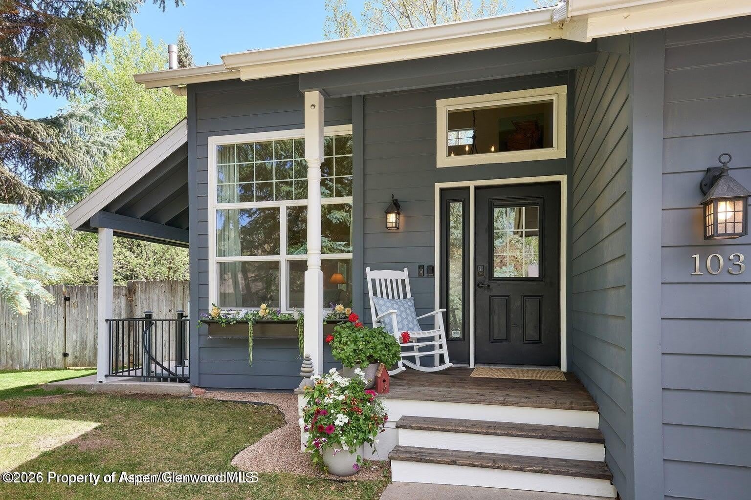 103 Rabbit Road – photo 2