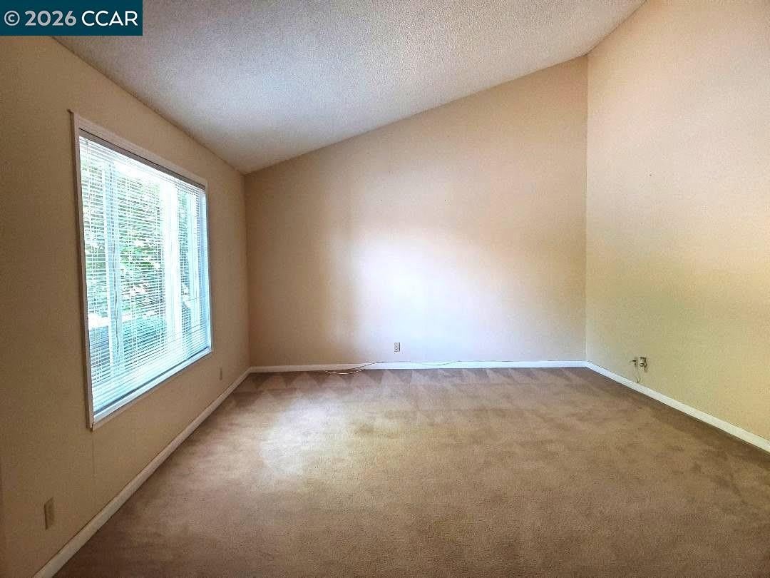 708 Court Ln – photo 4