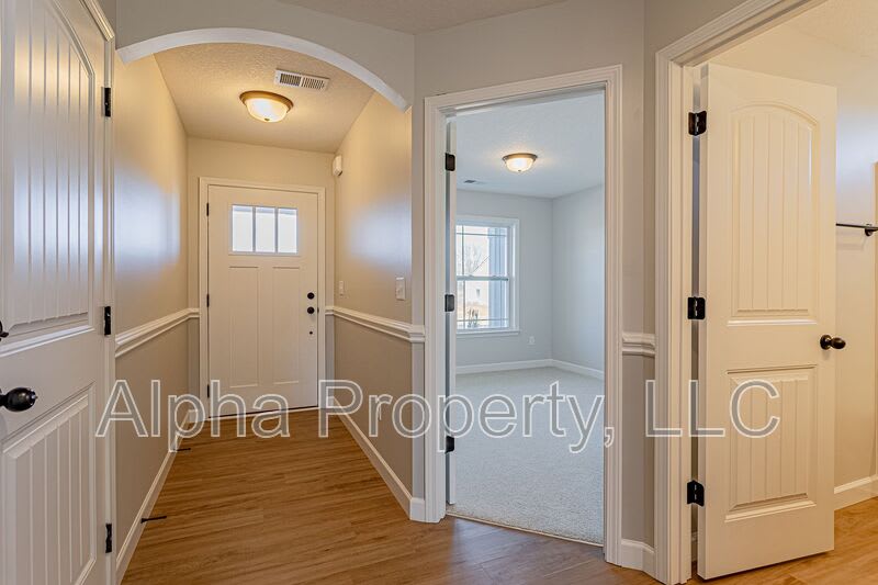 2204 Davenport Ct – photo 4