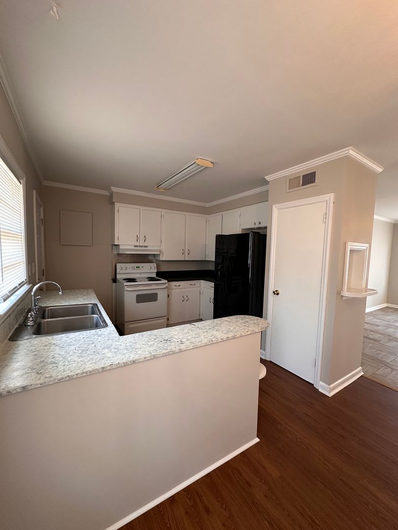 3 Bed 1 Bath Brick House – photo 5