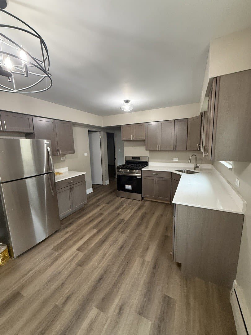 5721 W Addison Street – photo 2