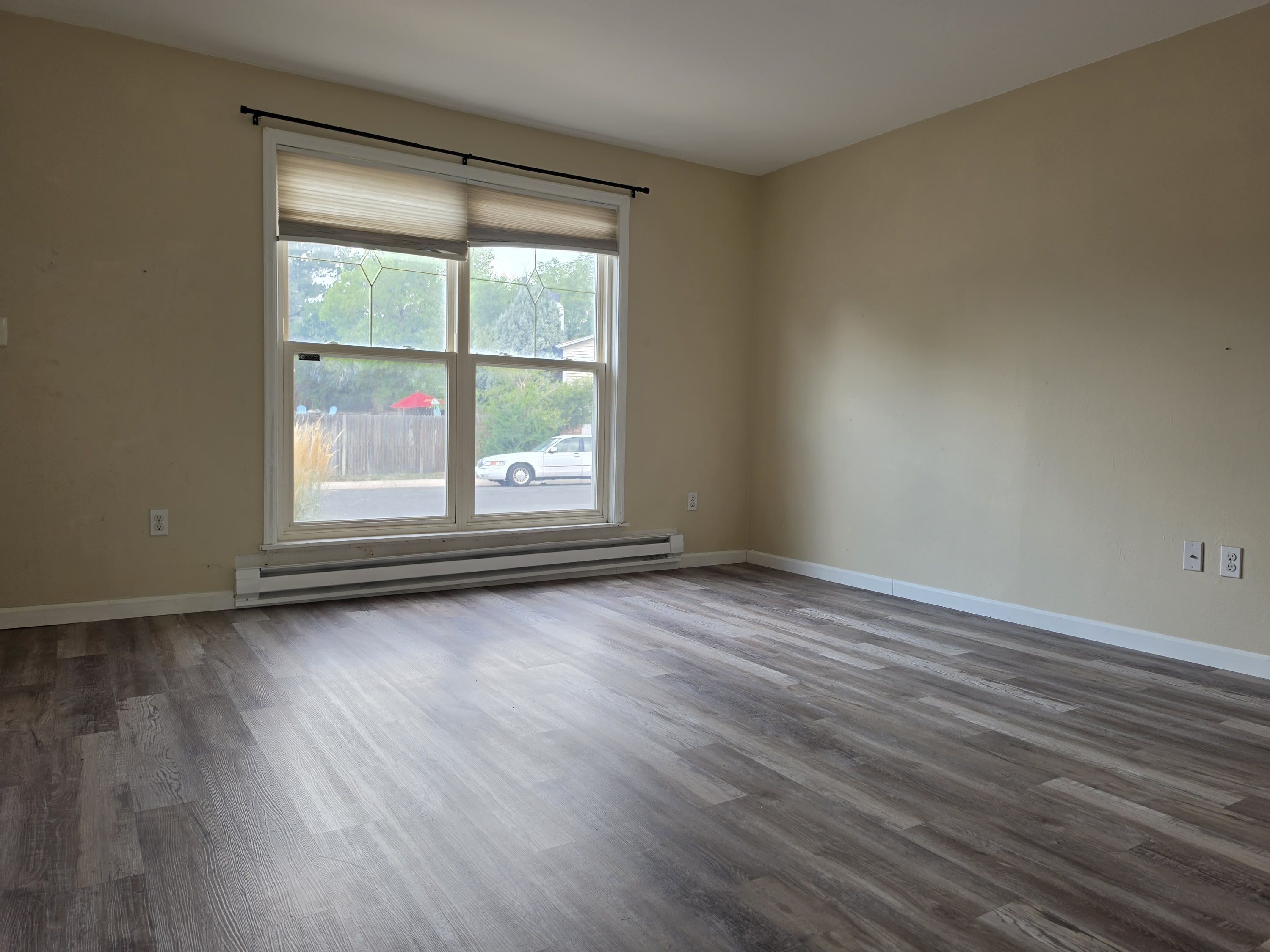 11186 Forest Ave – photo 4