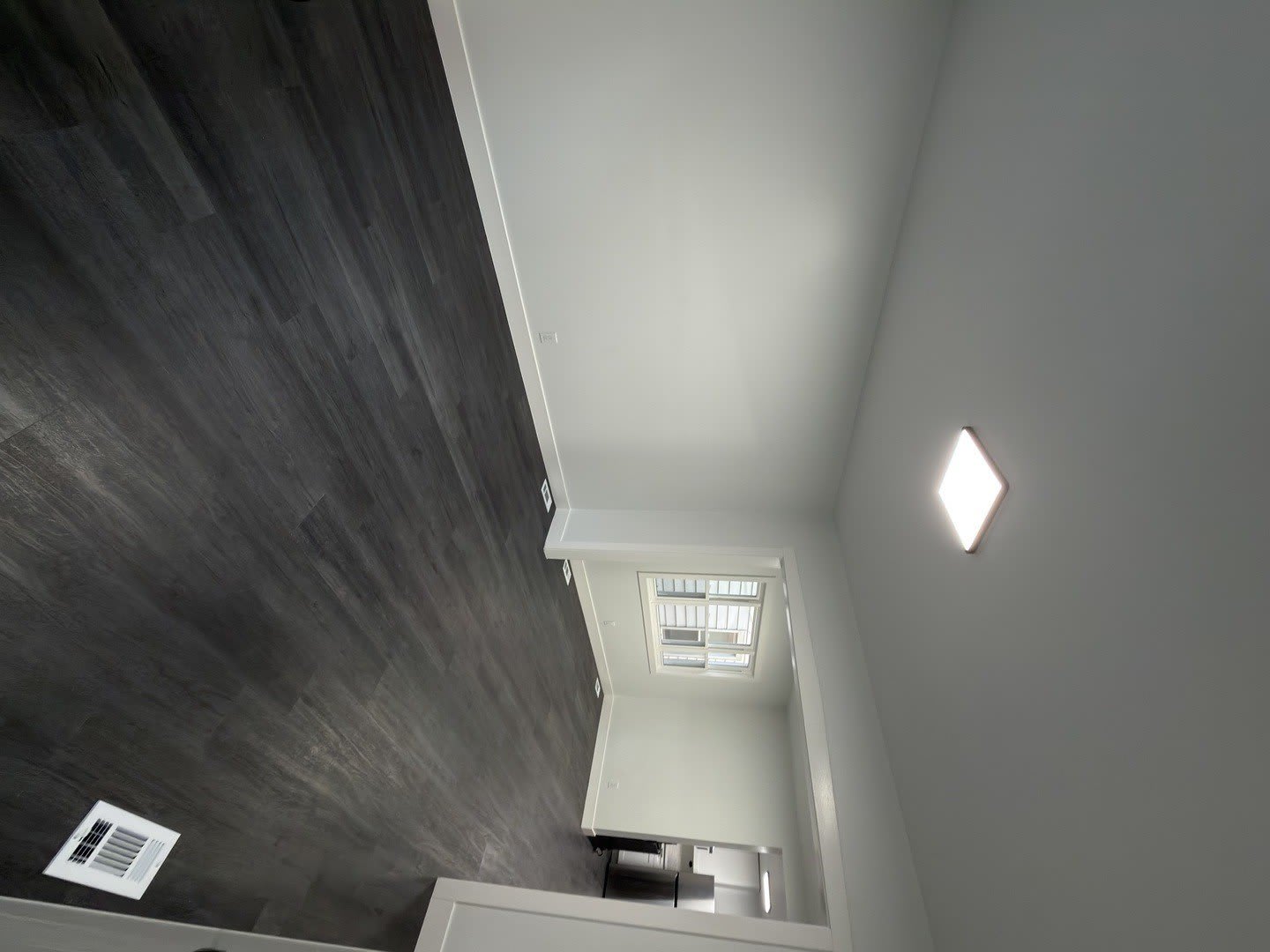 5620 N Major Avenue – photo 3