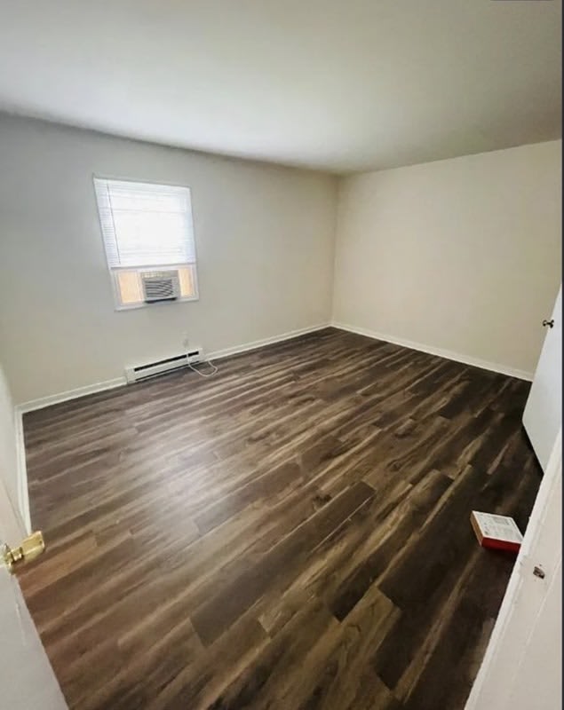 8806 Leafycreek Dr – photo 2
