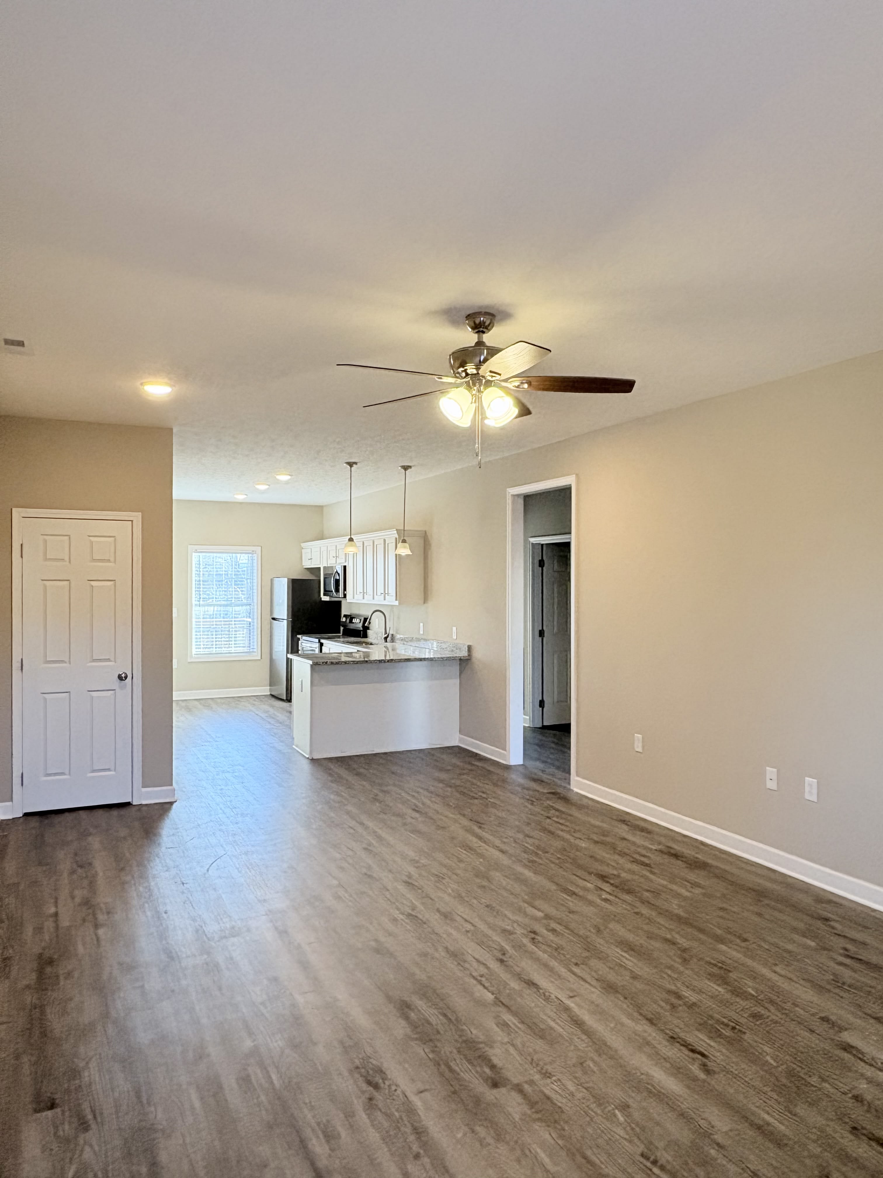 258 Spring Creek Ave – photo 3