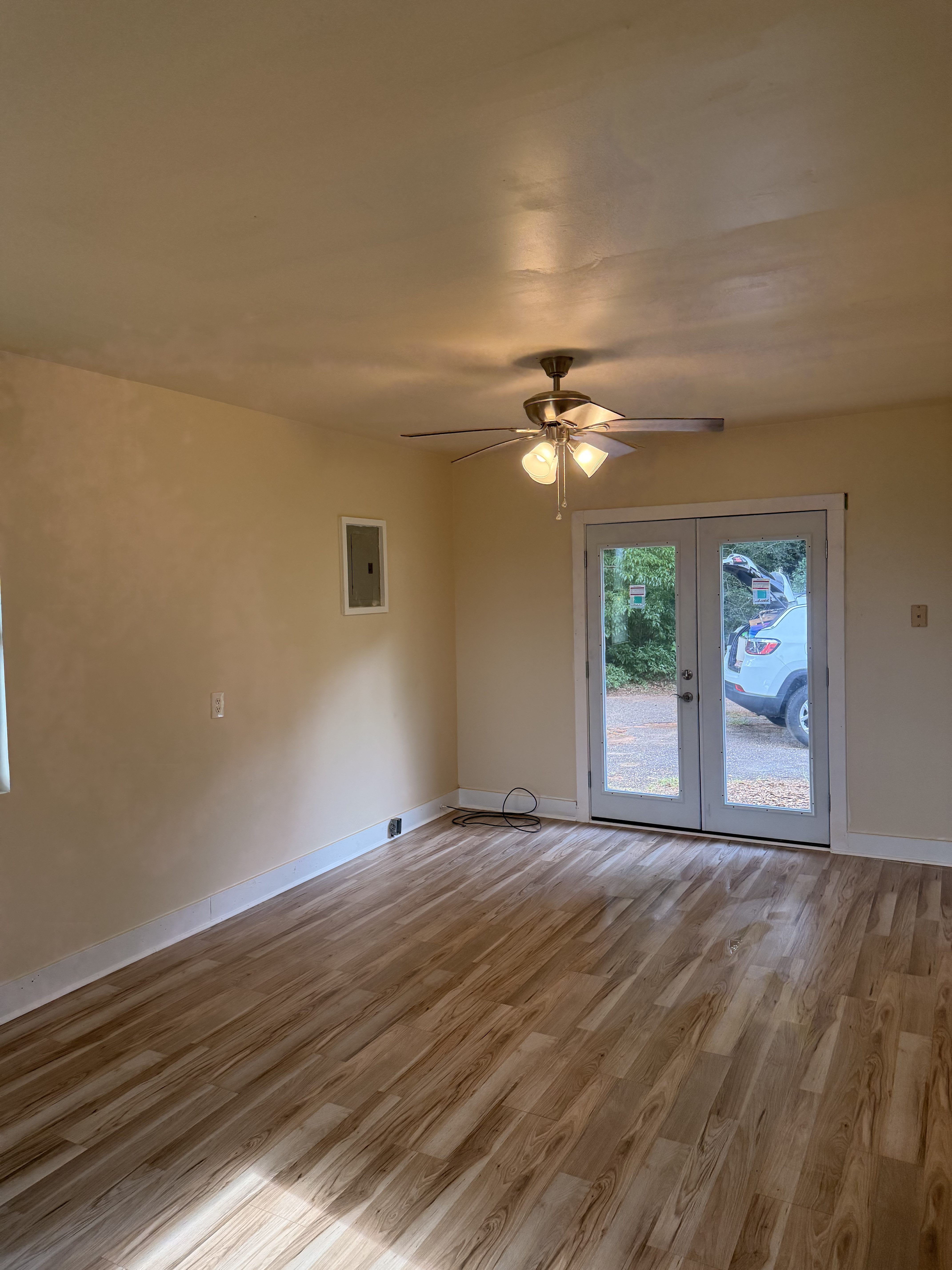 404 W 9Th Avenue – photo 3