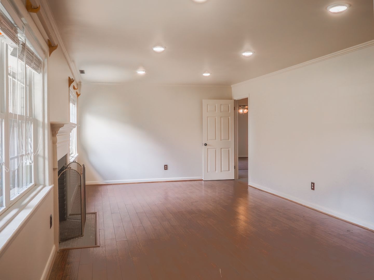 403 Granade St. – photo 4