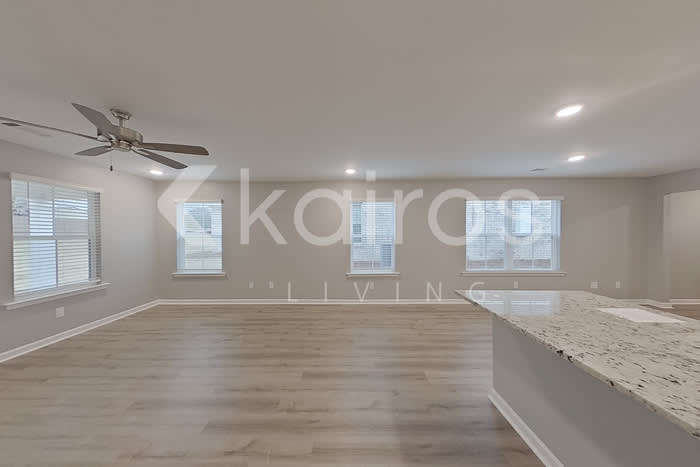 102 Denise Drive – photo 3