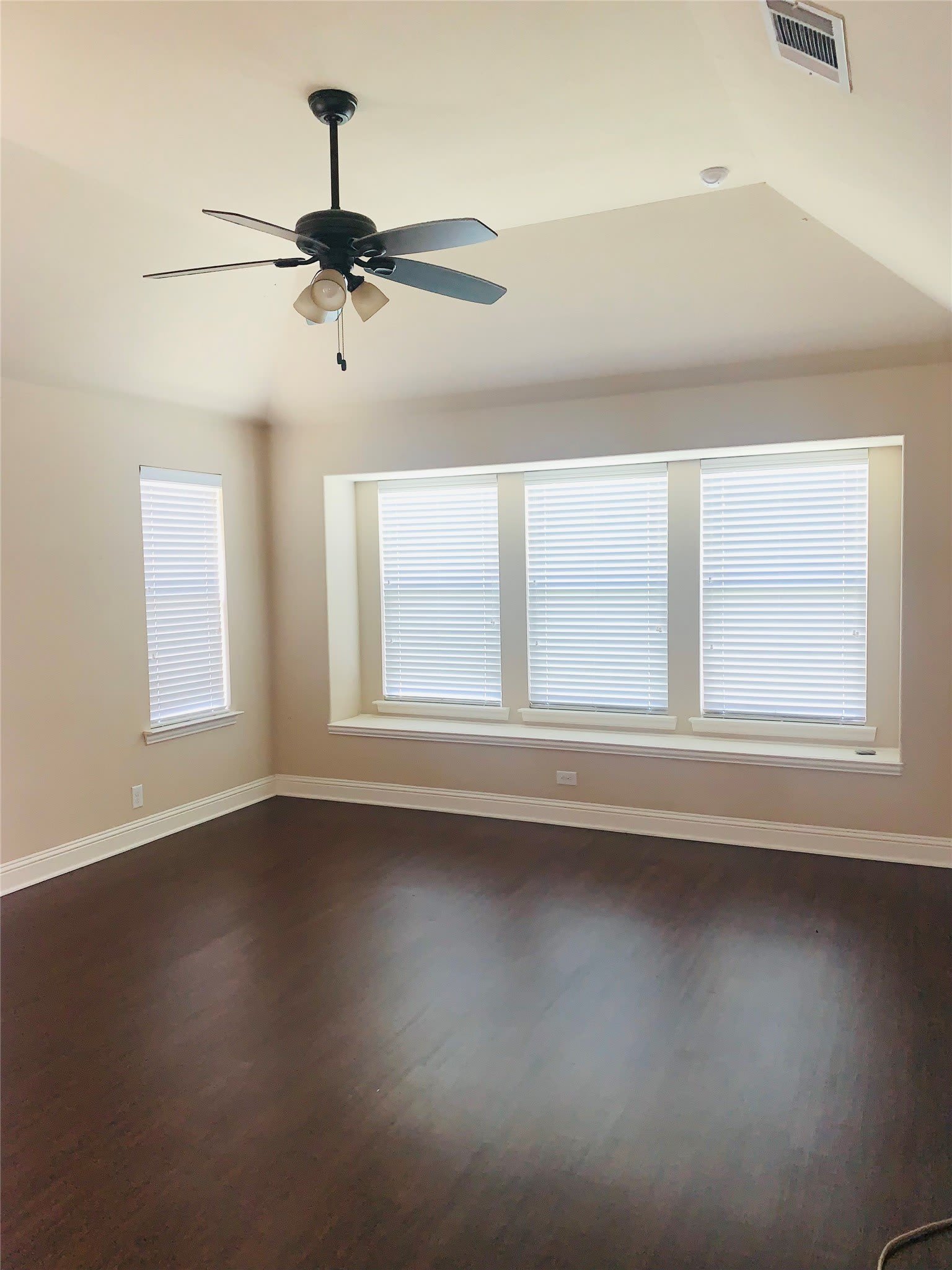 3501 Holly Road – photo 2
