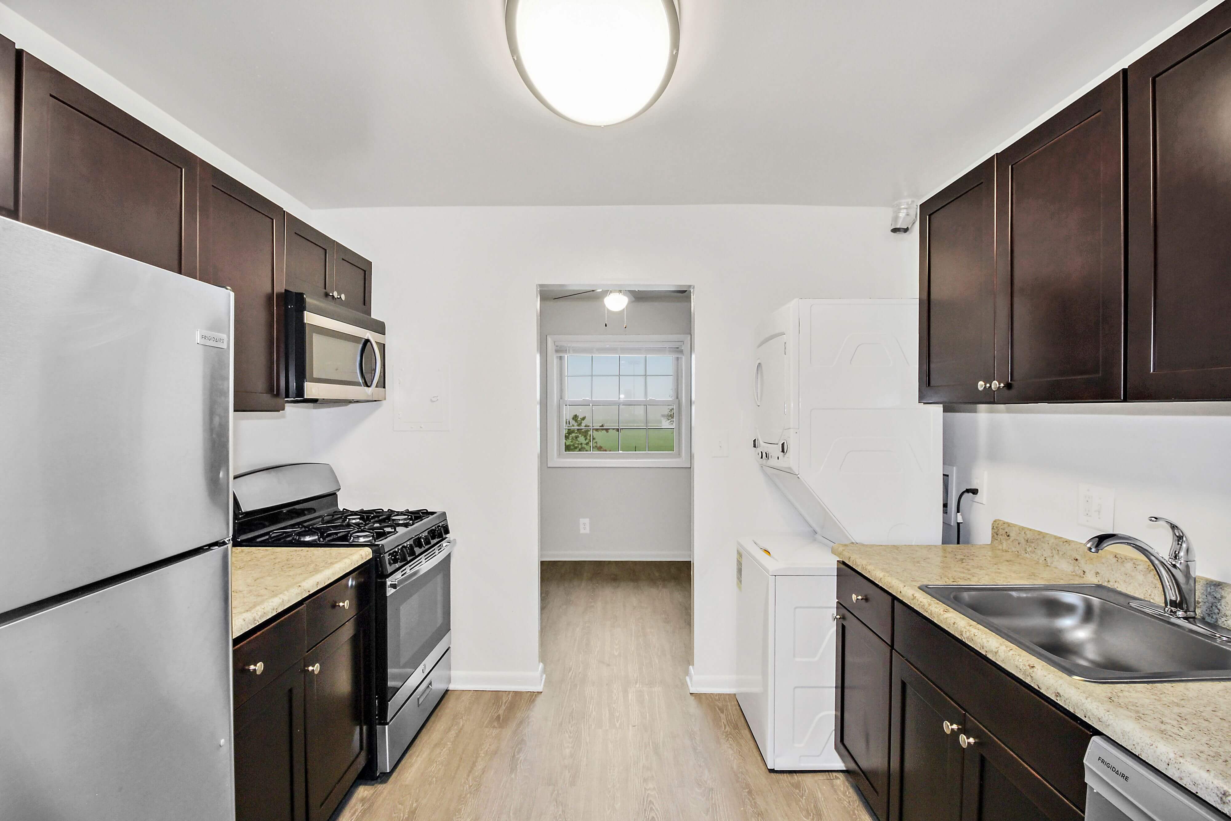 Dunhill North Apartments – photo 2