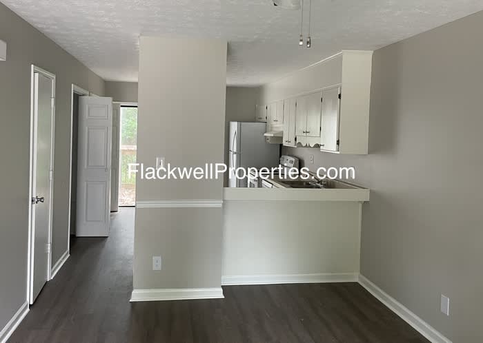 5145 Spring Street – photo 1