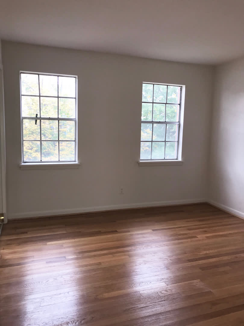 Charming Townhouse in Downtown – photo 5