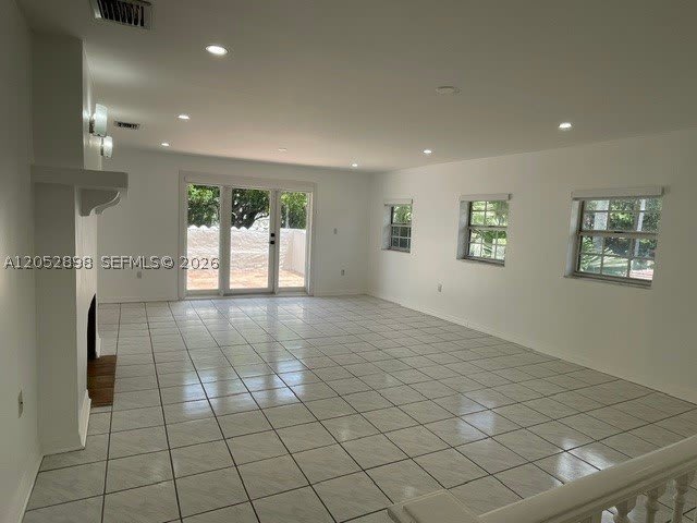 502 Madeira Ave – photo 2