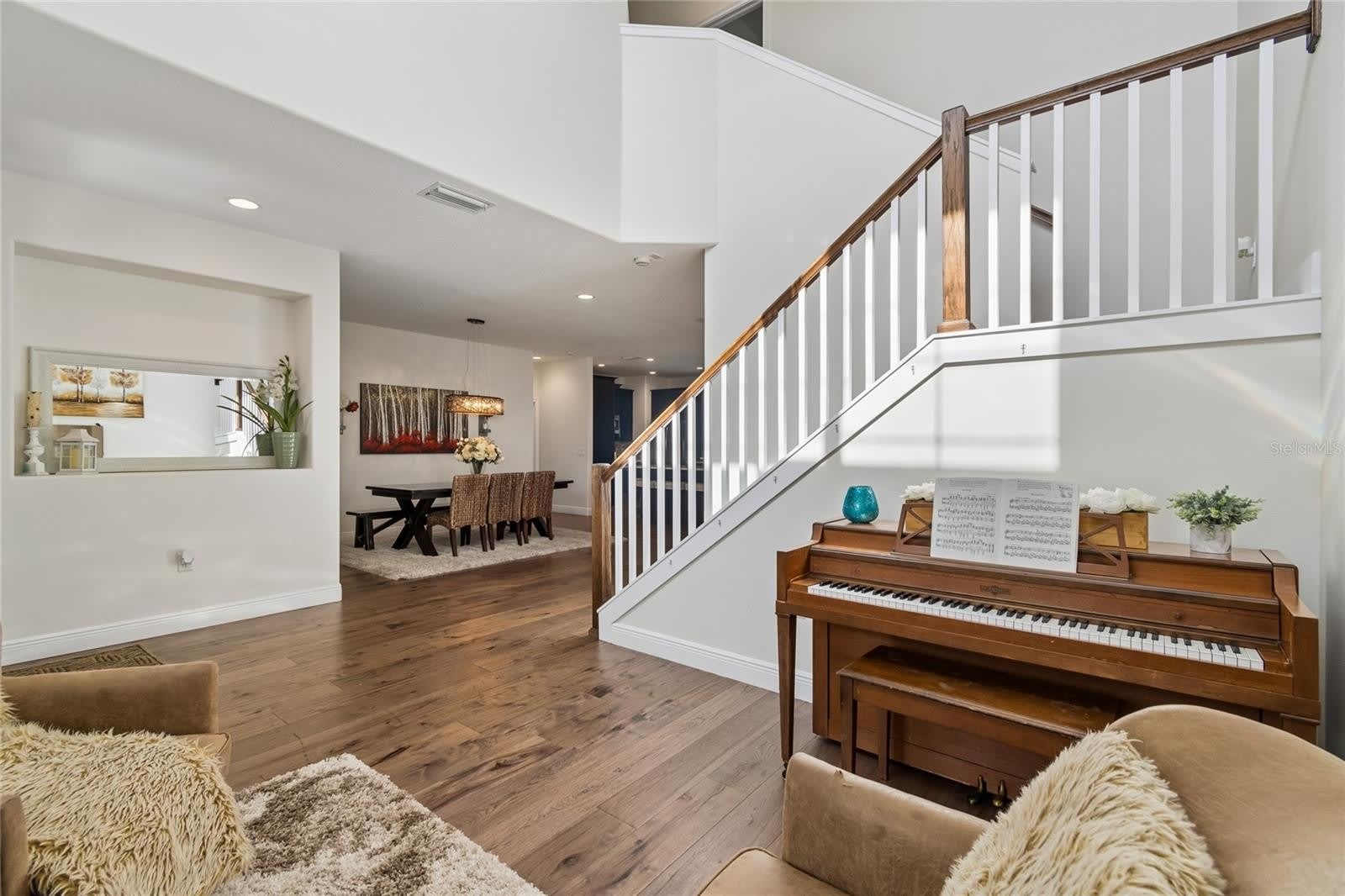 110 S Beverly Avenue – photo 4