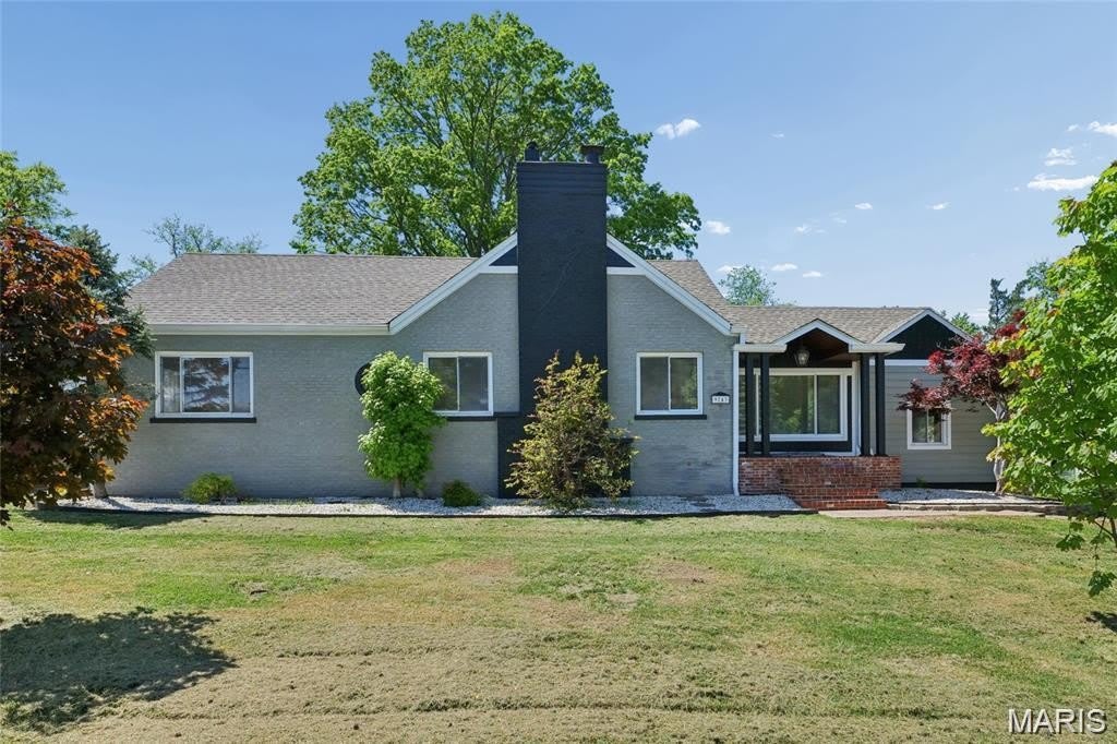 9743 Tesson Ferry Road – photo 1