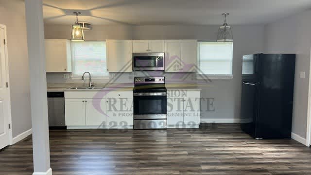 3524 Woodridge Dr SE – photo 5