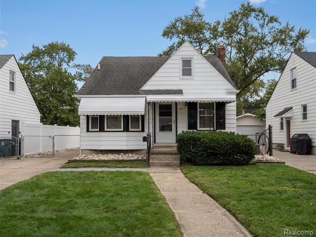 212 Devillen Avenue – photo 1